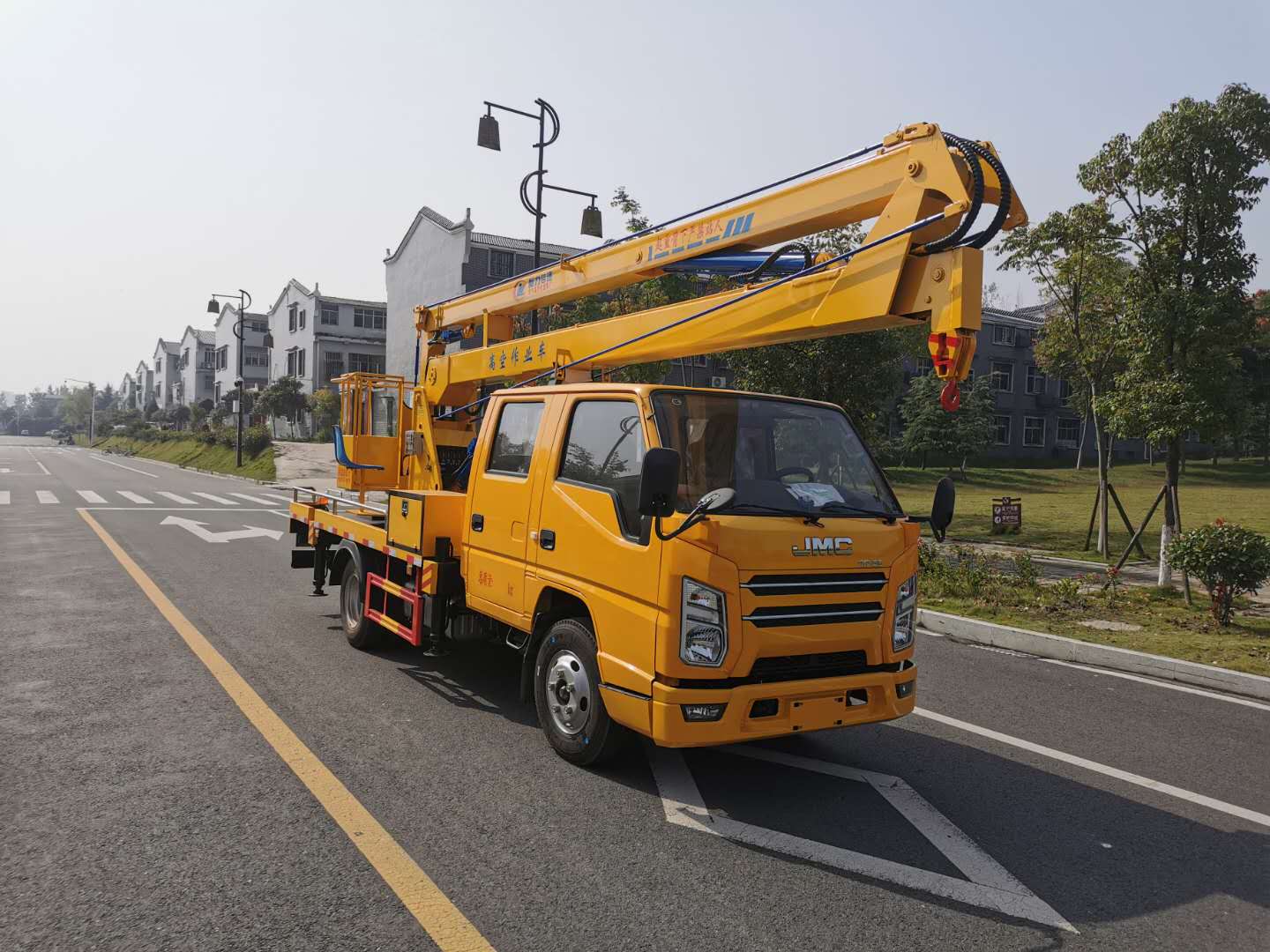 江鈴高空作業(yè)車報價.jpg